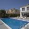 Foto: “Imagine Renting this Luxury Villa” Larnaca Villa 04 27/34