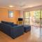 Beach Court - Airlie Beach