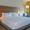 Holiday Inn Express & Suites - Charlotte NE - University Area by IHG - تشارلوت