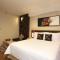 Avissa Suites
