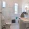 Spacious one bedroom - great location!