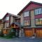 Foto: Pinnacle Ridge Chalets by Fernie Lodging Co 37/41