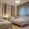 Aperanto House Paralia Loutsas