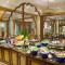 Avari Lahore Hotel