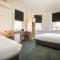 Melton Hotel Auburn