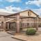 Super 8 by Wyndham Farmington