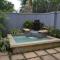 Claires Deluxe Studio Apartment - SOLAR