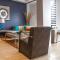Oak Plaza Suites