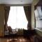The Queens Hotel