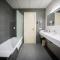 MERCURE CARLTON RIOJA 4 MERCURE CARLTON RIOJA 4