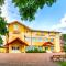 Shklo Motel