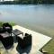 Riverside Guesthouse