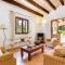 Casa con jardín y piscina - MORELL ONZE