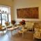 Mokinba Hotels King