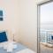 Foto: Spacious apartment on the beachfront 13/44