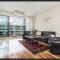 Waterfront (Yarra St) by Gold Star Stays