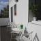 Foto: Charming & Bright Clean With Balcony