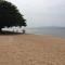 Baan Dhewaran Beachfront Villa - 纳仲天