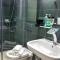 Modern Luxury Lower Penthouse Unit - Manila