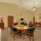 Rushmore Express & Suites - Keystone