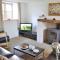 Hampton Wafre Cottage