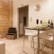Elegant and Safe Gold and Blue Apartment walk to Acropolis