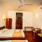 Dayanithi Guest House