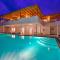Villa Dedalos - A luxury large villa with a heated pool in Puerto Calero - Puerto Calero