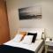 NEW APT center 1 min walk beach/river/casino!!!
