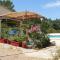 Les Karakis, piscine au sel, jardin 5000m2
