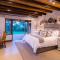 Hluhluwe Lodge by ANEW