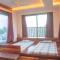 Gulmohar - Luxurious PentHouse Family Rooms - Colhapur