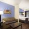 Days Inn & Suites by Wyndham Galveston West/Seawall - Galveston