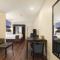 Days Inn & Suites by Wyndham Galveston West/Seawall