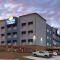 Days Inn & Suites by Wyndham Galveston West/Seawall