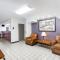 Super 8 by Wyndham Springdale AR