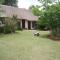 Oaktree Lodge Guest House