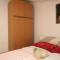 Apartments with a parking space Novigrad - 7037