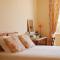 Clos Mirabel Manor - B&B