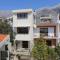 Apartments with parking space Makarska - 9506