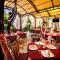 Hotel Chinar