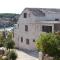 Apartments by the sea Sumartin, Brac - 5615