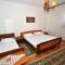 Apartments with parking space Sumpetar, Omis - 950