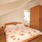 Apartments with WiFi Lastovo - 8343