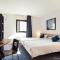 Canal Suites by Popinns photo 23