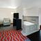 Holiday Inn & Suites College Station-Aggieland by IHG