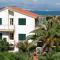 Foto: Apartments by the sea Slatine, Ciovo - 6061 17/28