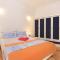 Apartments and rooms with parking space Makarska - 6767