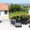 Apartments with parking space Murter - 5088