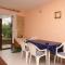 Apartments with parking space Jelsa, Hvar - 4040